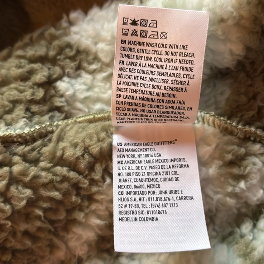 American Eagle “This Feels Seriously Huggable” Full-Zip Fleece Jacket, Size XS/S - Picture 13 of 15